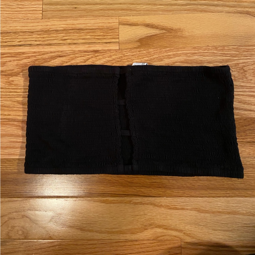 Forever 21 strapless bra with opening down the middle-size L